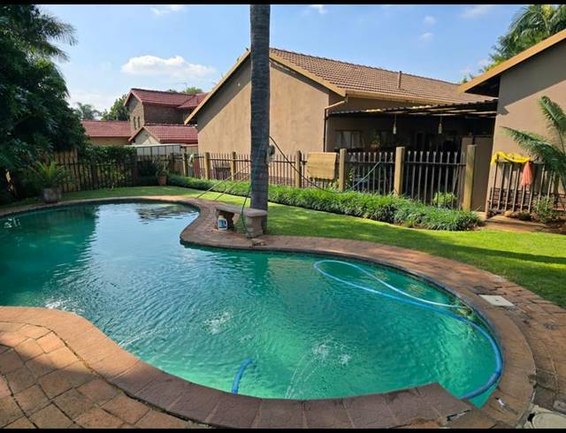 3 BEDROOM HOUSE FOR SALE IN MAGALIESKRUIN